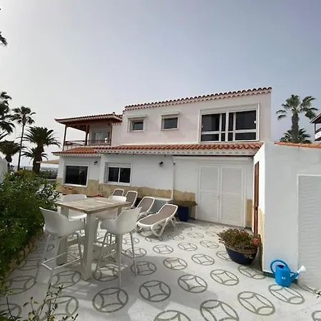 Tranquila, Playa Del Duque Holiday home