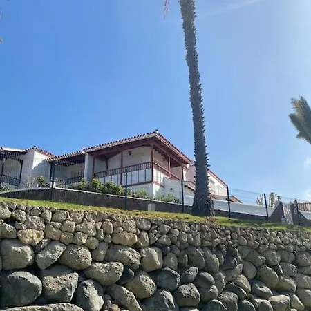 Tranquila, Playa Del Duque Holiday home