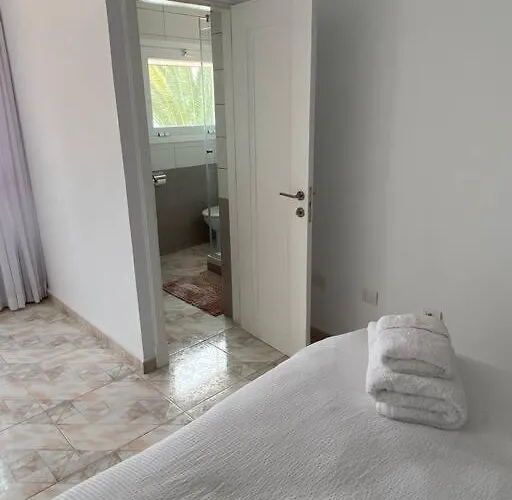 Tranquila, Playa Del Duque 度假居