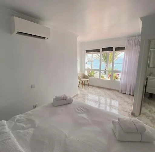 Tranquila, Playa Del Duque 度假居 *