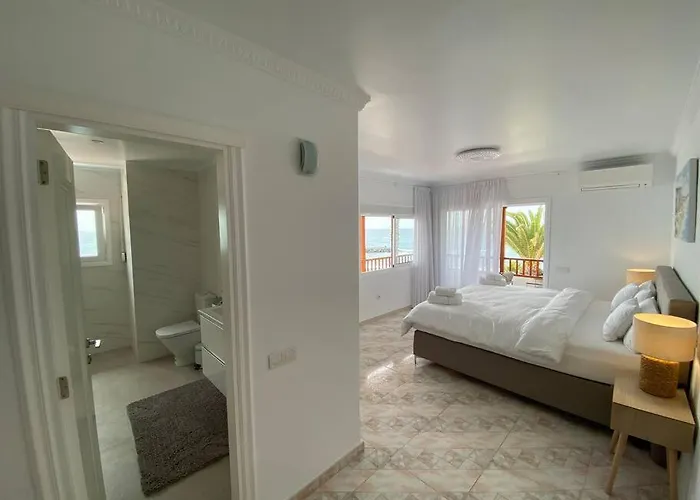 Tranquila, Playa Del Duque 度假居 *